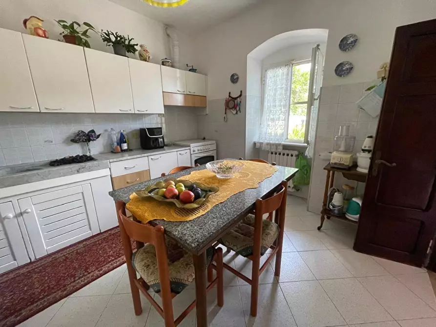 Immagine 8 di Villetta a schiera in vendita  a Carrara