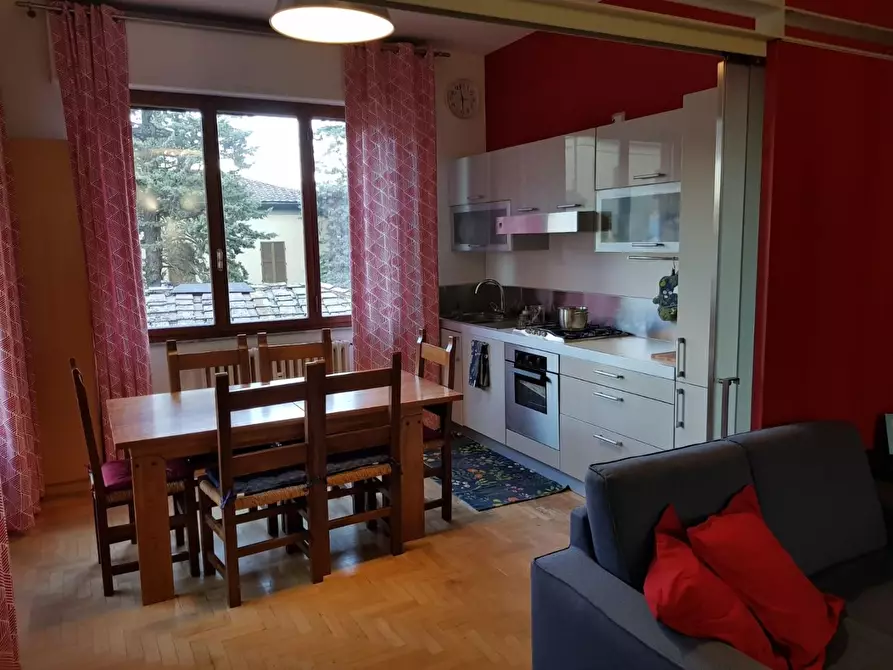 Immagine 3 di Appartamento in vendita  a Siena