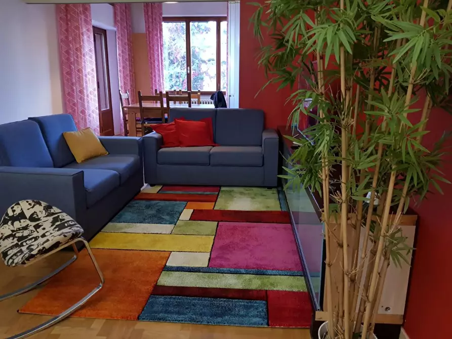 Immagine 1 di Appartamento in vendita  a Siena