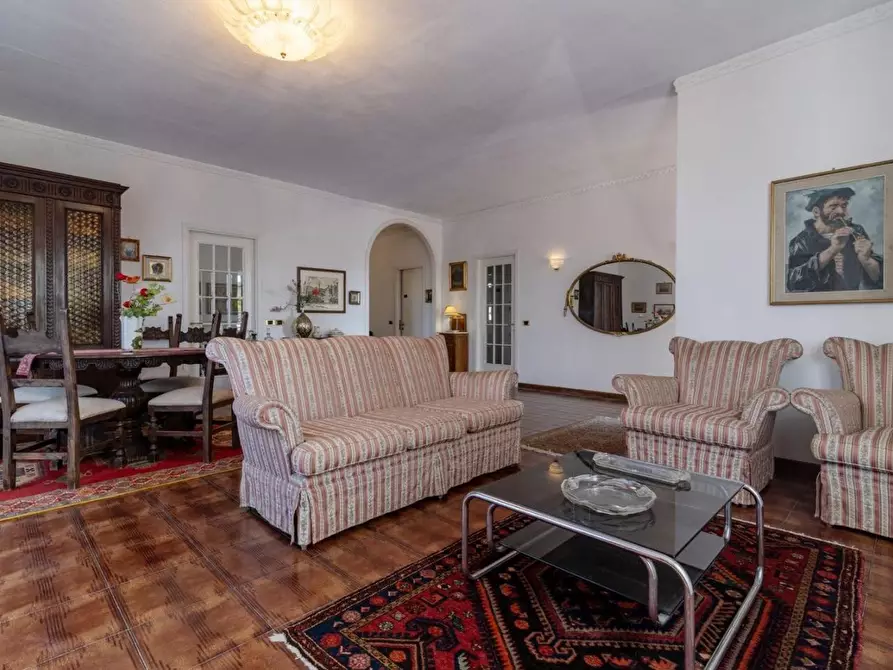 Immagine 1 di Appartamento in affitto  a Massa