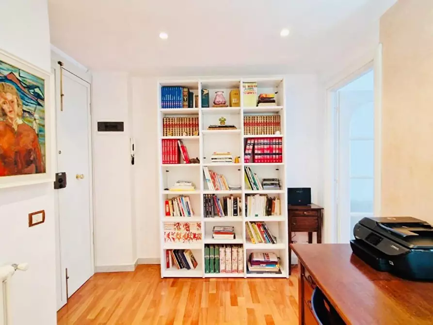 Immagine 14 di Appartamento in vendita  a La Spezia