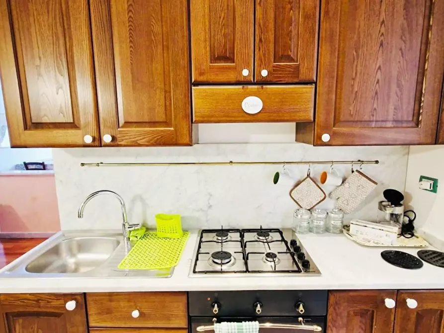 Immagine 18 di Appartamento in vendita  a La Spezia