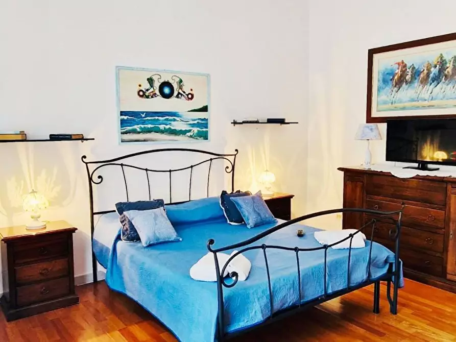 Immagine 17 di Appartamento in vendita  a La Spezia