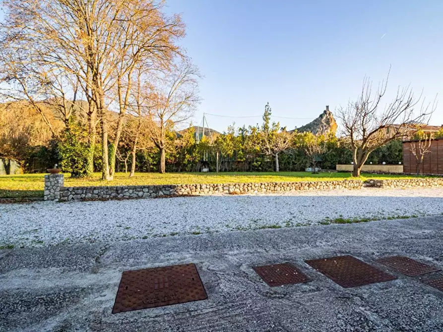 Immagine 26 di Casa colonica in vendita  a Vicopisano
