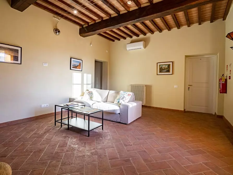 Immagine 13 di Casa colonica in vendita  a Vicopisano