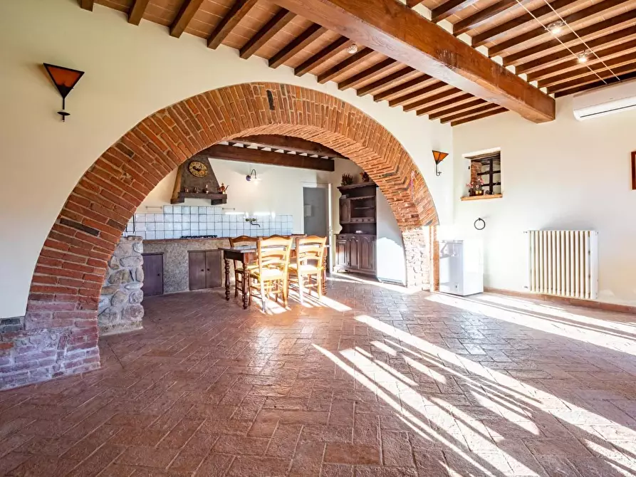 Immagine 7 di Casa colonica in vendita  a Vicopisano