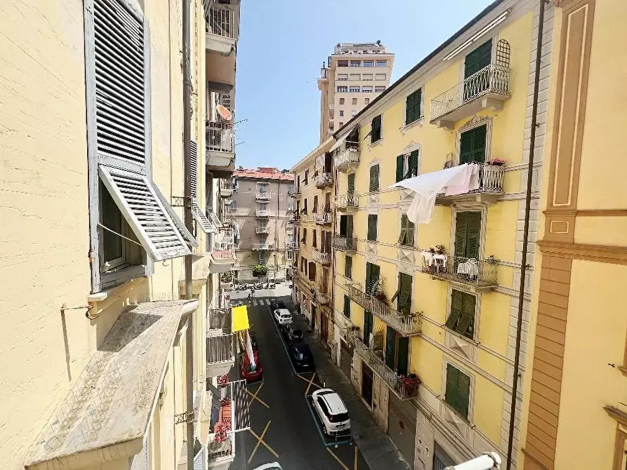 Immagine 13 di Appartamento in vendita  a La Spezia