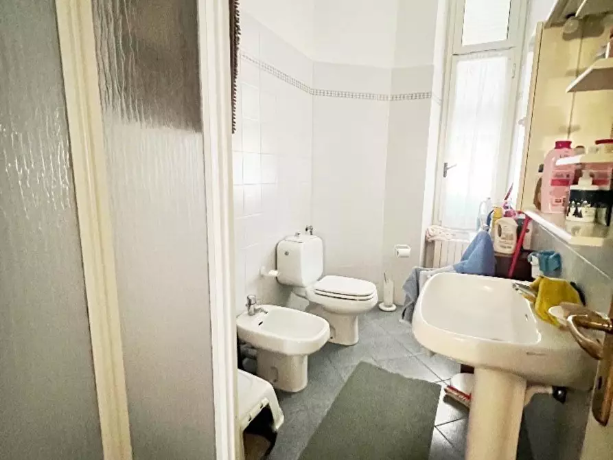 Immagine 4 di Appartamento in vendita  a La Spezia