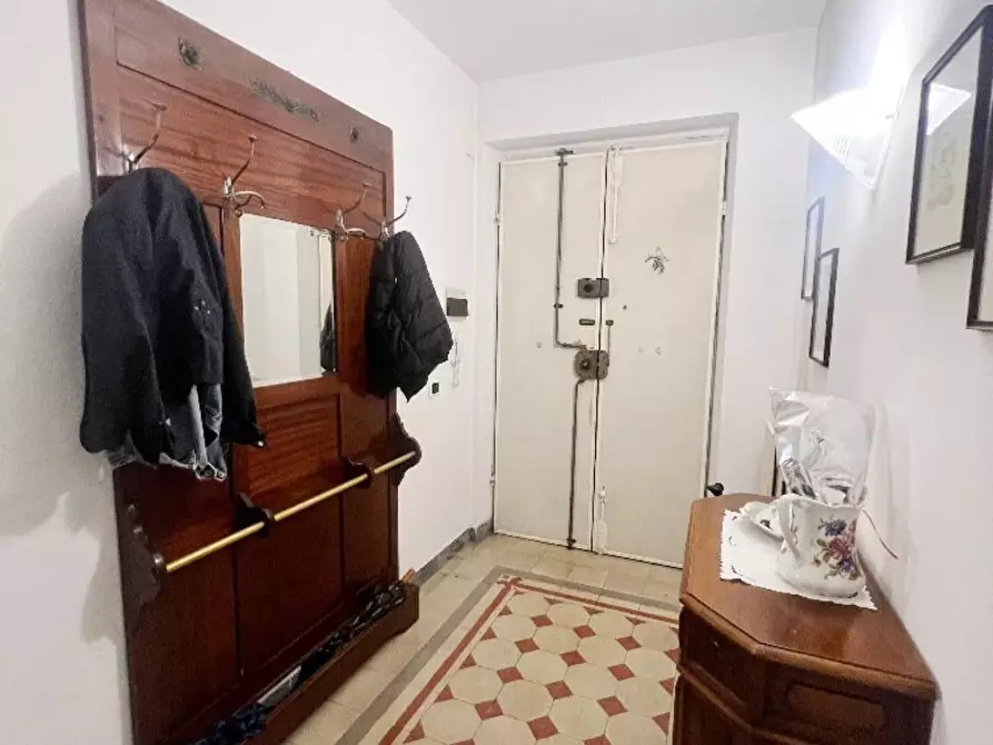 Immagine 17 di Appartamento in vendita  a La Spezia