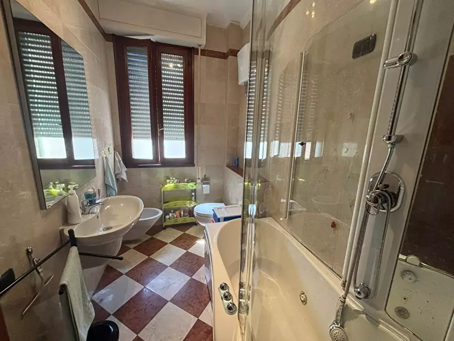 Immagine 8 di Appartamento in affitto  a Pisa