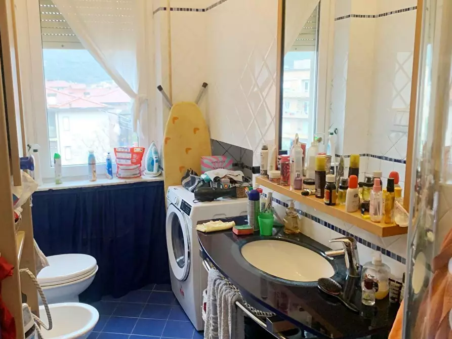 Immagine 18 di Appartamento in vendita  a La Spezia