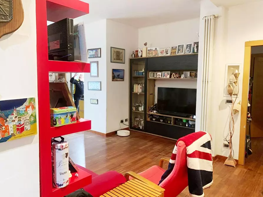 Immagine 2 di Appartamento in vendita  a La Spezia