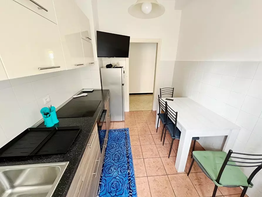 Immagine 9 di Appartamento in vendita  a La Spezia