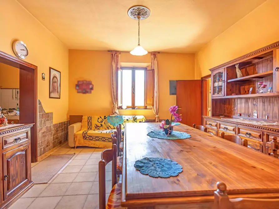 Immagine 13 di Casa indipendente in vendita  a Santa Maria A Monte