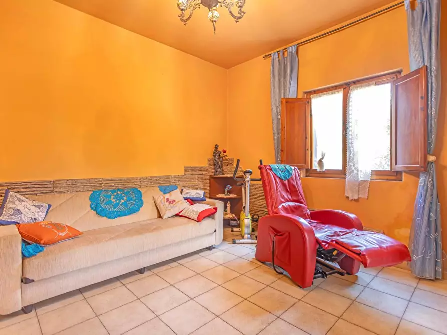 Immagine 14 di Casa indipendente in vendita  a Santa Maria A Monte