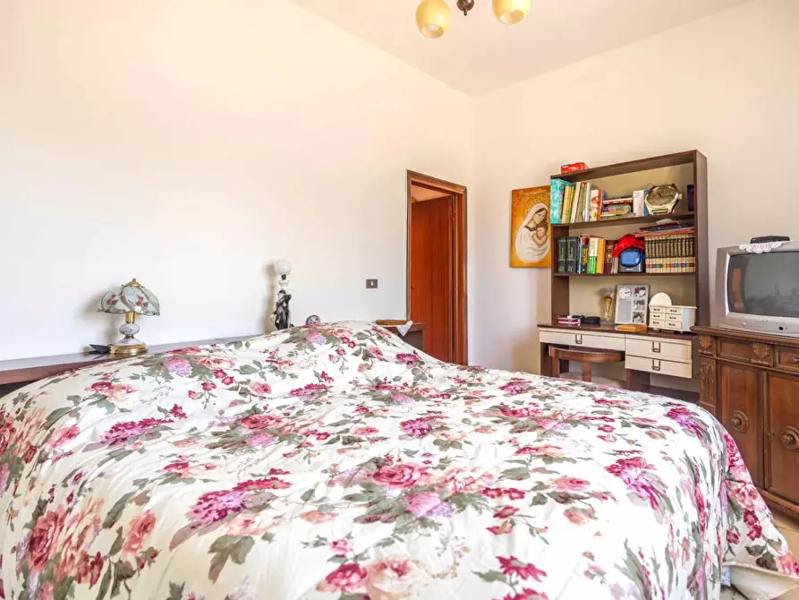 Immagine 22 di Casa indipendente in vendita  a Santa Maria A Monte