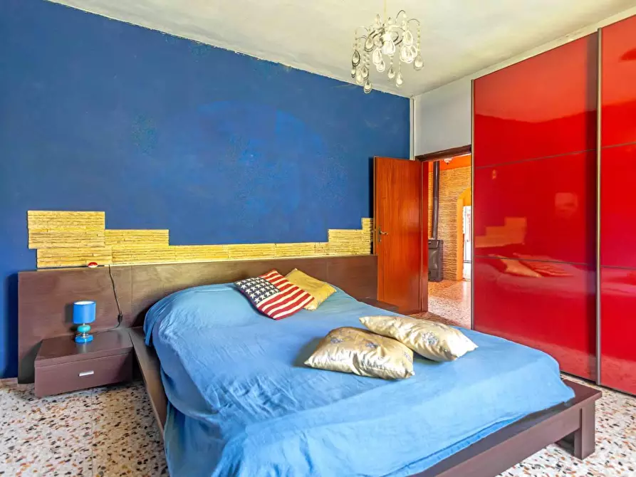 Immagine 26 di Casa indipendente in vendita  a Santa Maria A Monte