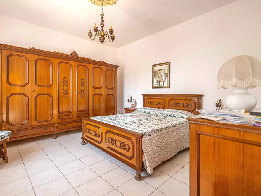 Immagine 18 di Casa indipendente in vendita  a Santa Maria A Monte