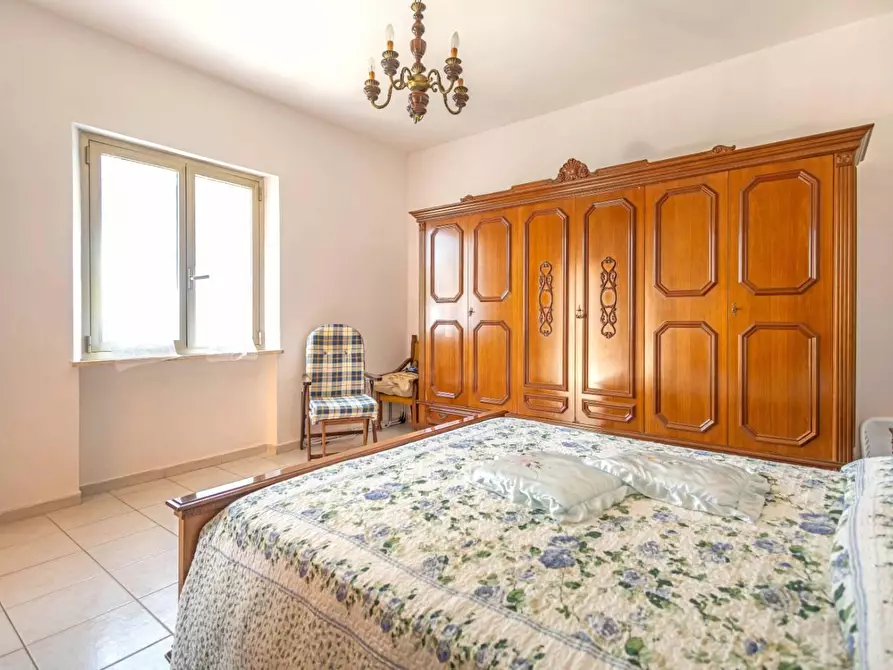 Immagine 19 di Casa indipendente in vendita  a Santa Maria A Monte