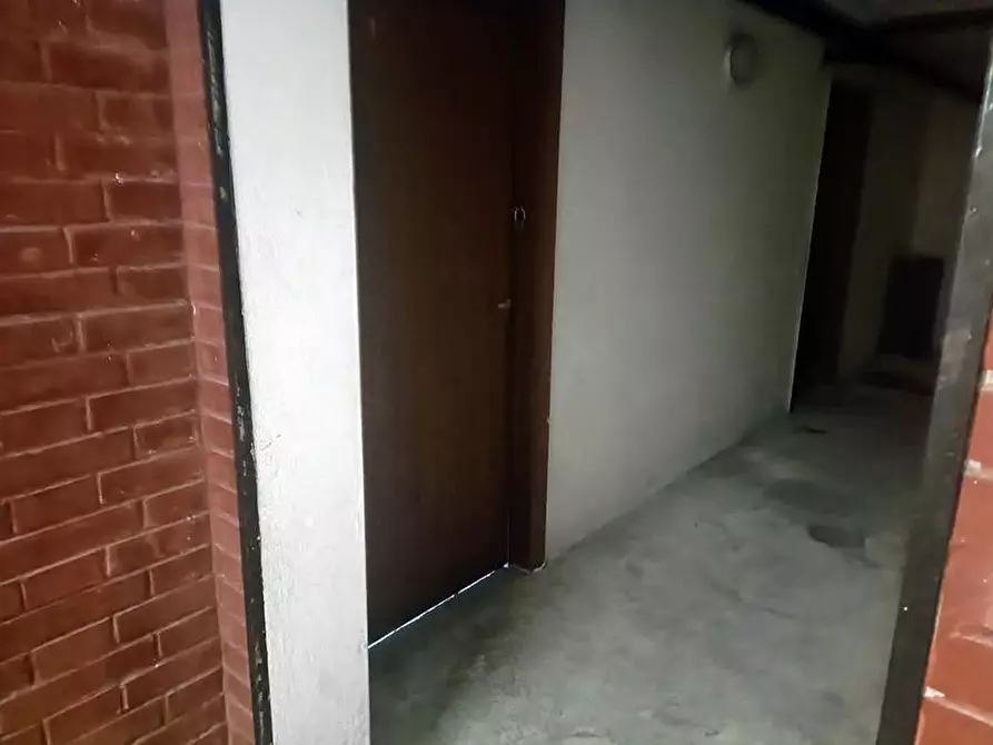 Immagine 24 di Appartamento in vendita  a Carrara