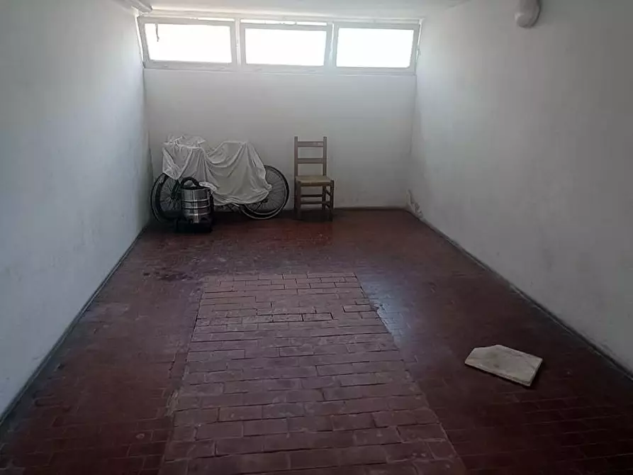 Immagine 23 di Appartamento in vendita  a Carrara