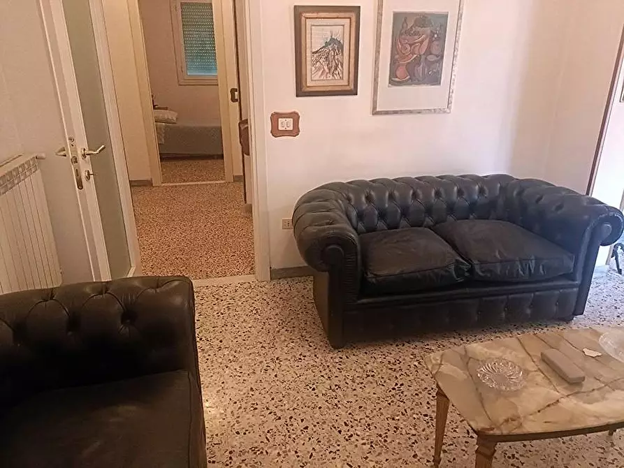 Immagine 6 di Appartamento in vendita  a Carrara