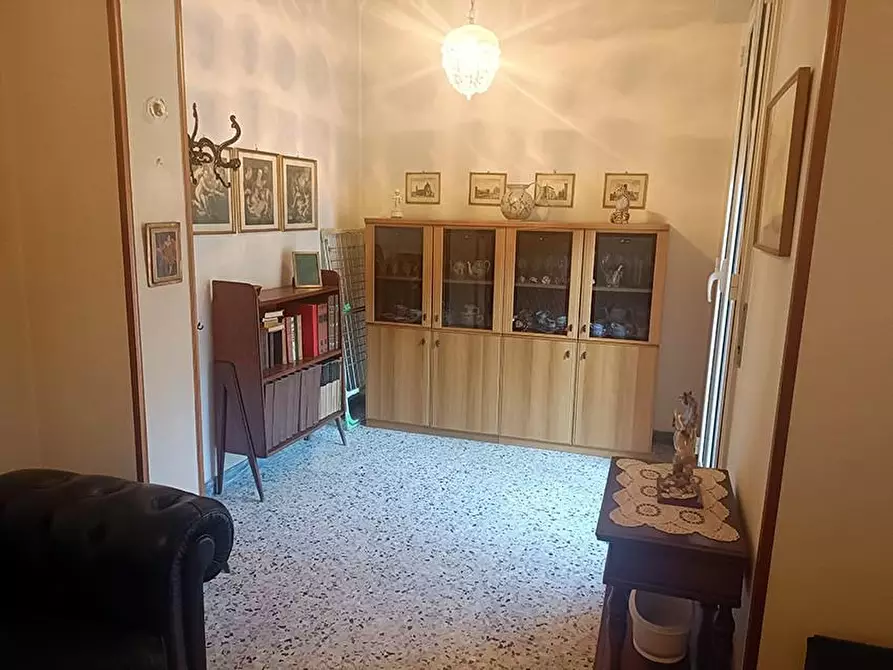 Immagine 7 di Appartamento in vendita  a Carrara