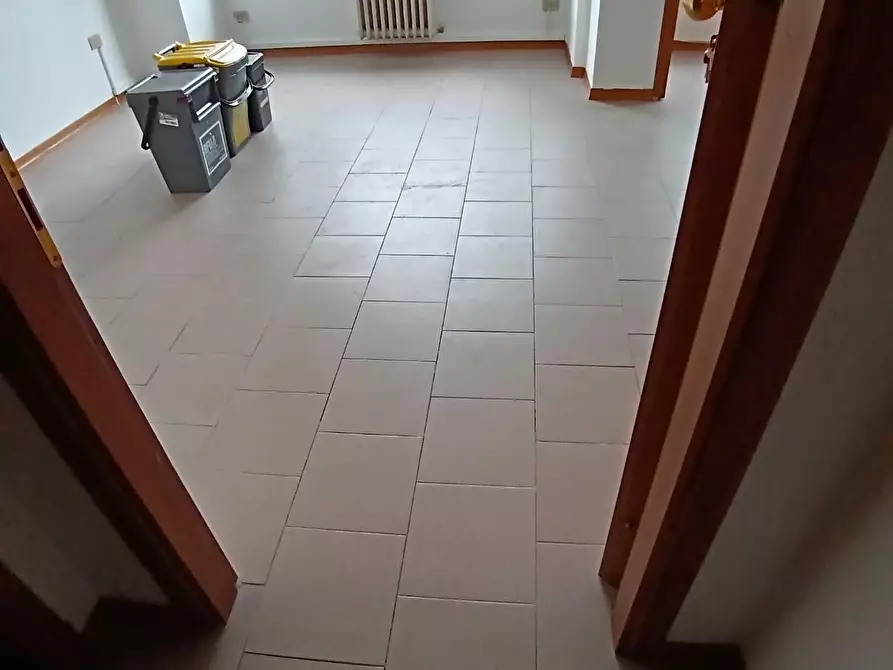 Immagine 6 di Ufficio in affitto  a Empoli