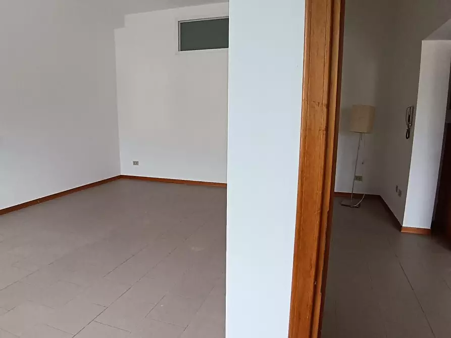 Immagine 8 di Ufficio in affitto  a Empoli