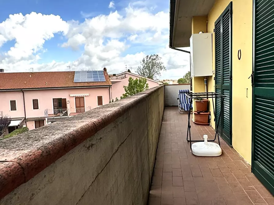 Immagine 11 di Appartamento in vendita  a Ponsacco