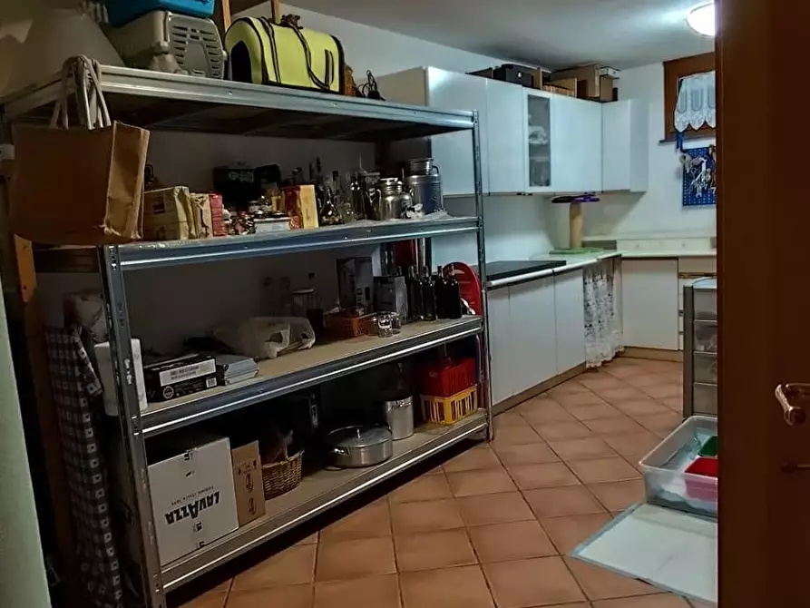 Immagine 14 di Villetta a schiera in vendita  a Calci