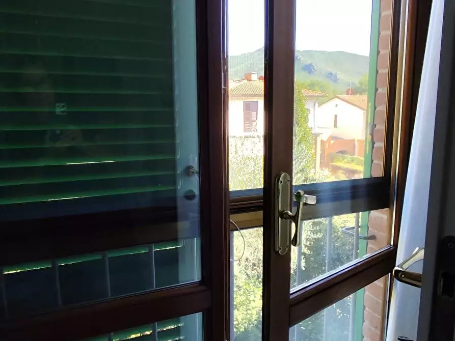 Immagine 45 di Villetta a schiera in vendita  a Calci