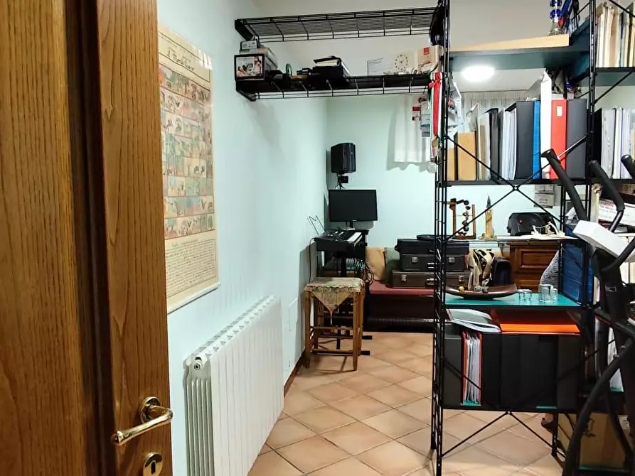 Immagine 12 di Villetta a schiera in vendita  a Calci