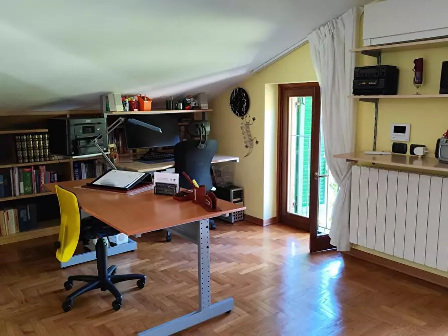 Immagine 29 di Villetta a schiera in vendita  a Calci