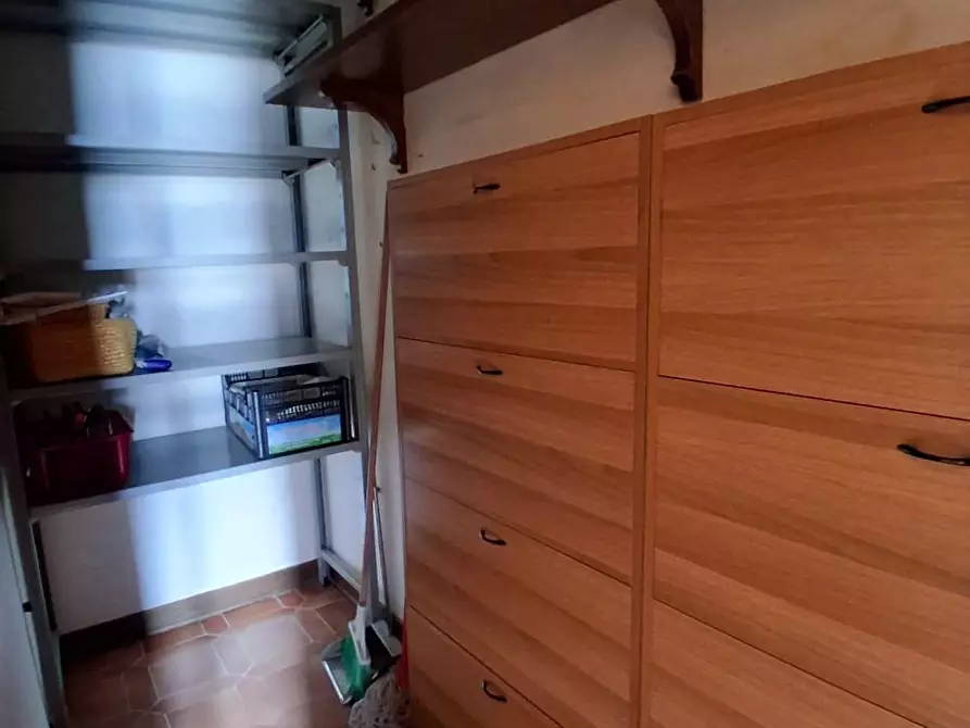 Immagine 25 di Appartamento in vendita  a Lucca