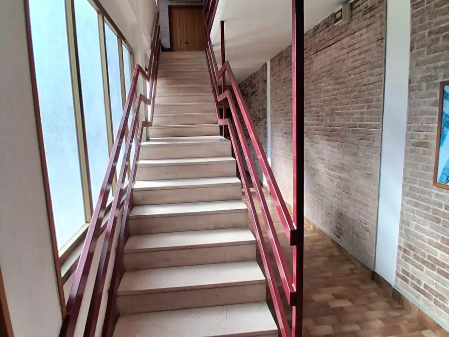 Immagine 28 di Appartamento in vendita  a Lucca