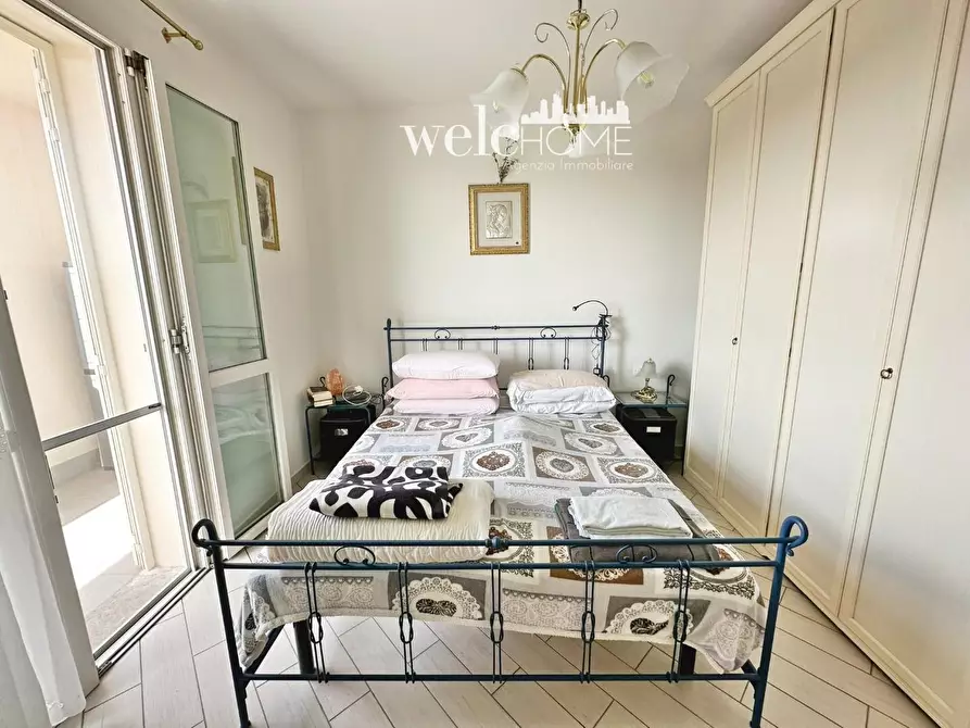 Immagine 8 di Appartamento in vendita  a Campi Bisenzio