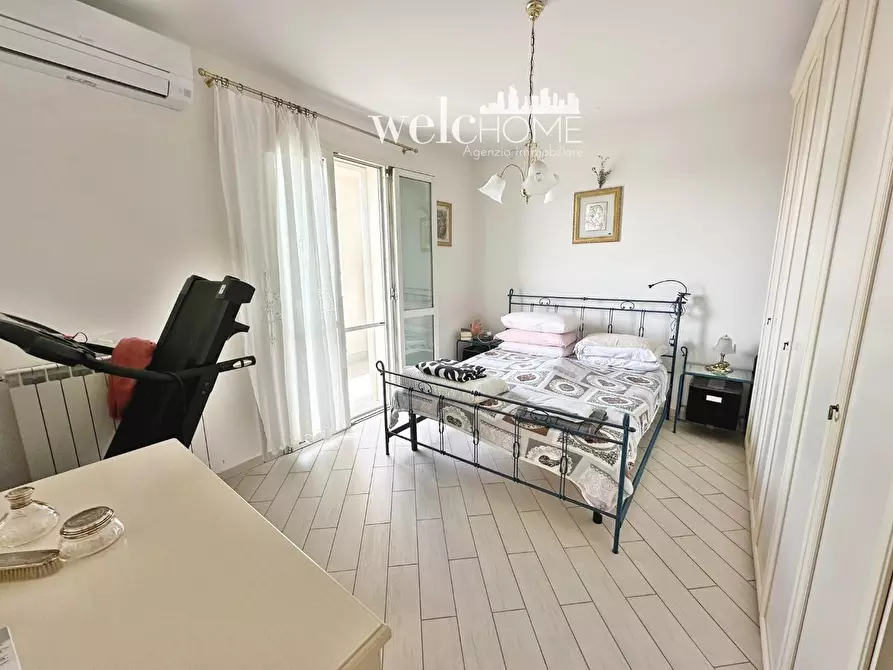 Immagine 33 di Appartamento in vendita  a Campi Bisenzio