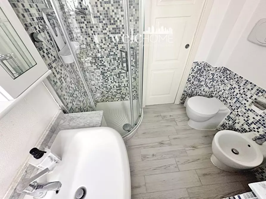 Immagine 19 di Appartamento in vendita  a Campi Bisenzio