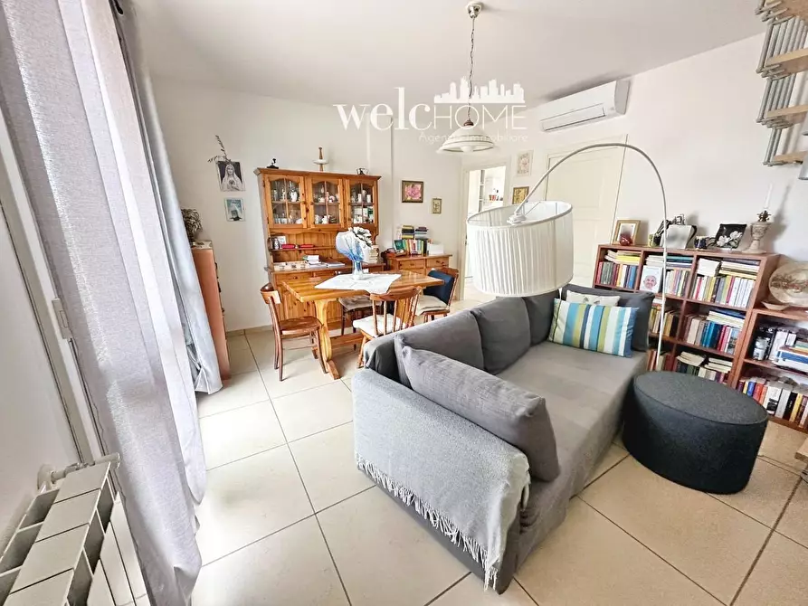 Immagine 28 di Appartamento in vendita  a Campi Bisenzio