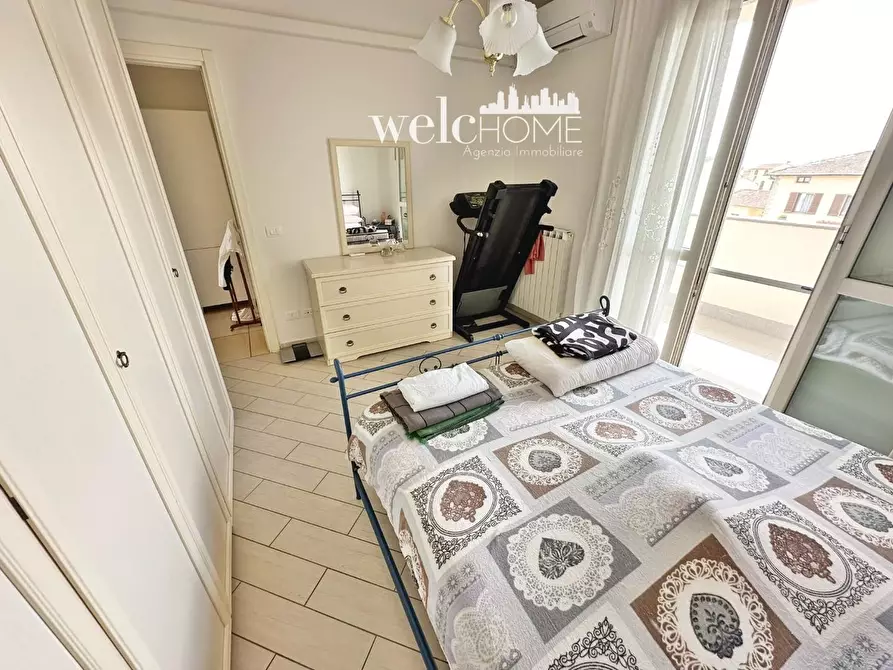 Immagine 10 di Appartamento in vendita  a Campi Bisenzio