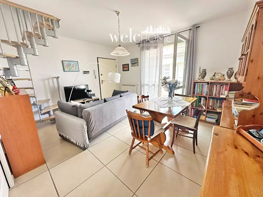 Immagine 3 di Appartamento in vendita  a Campi Bisenzio