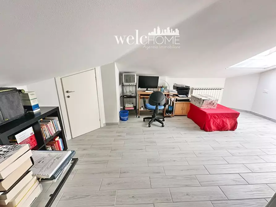 Immagine 36 di Appartamento in vendita  a Campi Bisenzio