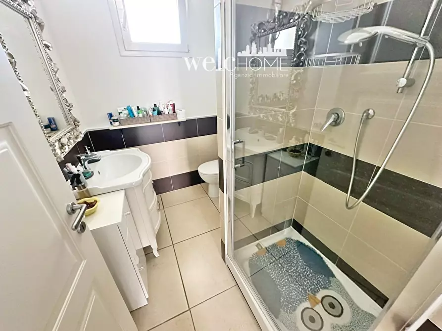 Immagine 16 di Appartamento in vendita  a Campi Bisenzio