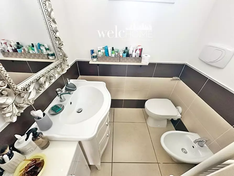 Immagine 17 di Appartamento in vendita  a Campi Bisenzio