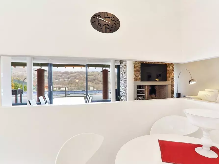 Immagine 9 di Villa in vendita  a Piazza Al Serchio