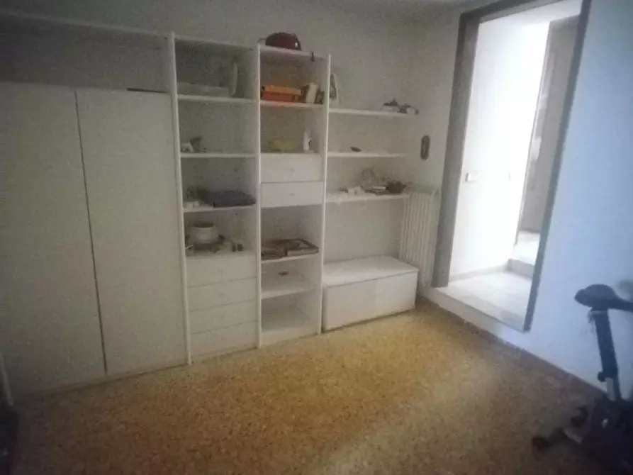 Immagine 15 di Casa semindipendente in vendita  a Massa