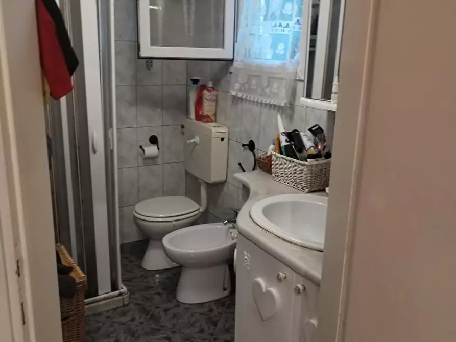 Immagine 13 di Casa semindipendente in vendita  a Massa