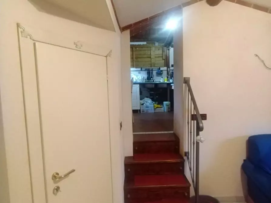 Immagine 8 di Casa semindipendente in vendita  a Massa