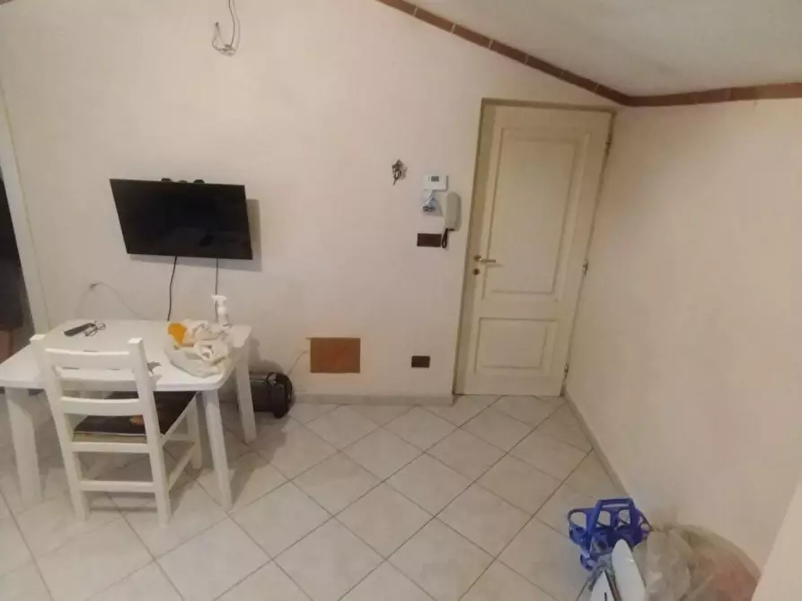 Immagine 11 di Casa semindipendente in vendita  a Massa